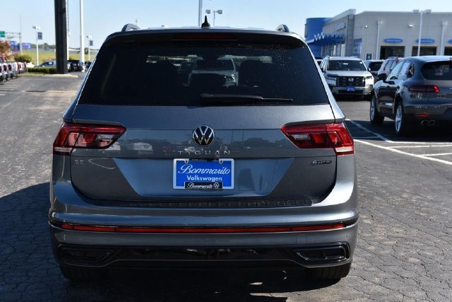 Certified 2023 Volkswagen Tiguan SE R-Line AWD/4WD image 6
