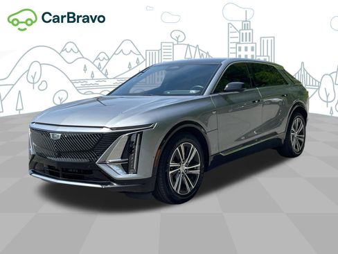 Used 2024 Cadillac Lyriq Luxury AWD/4WD image 17