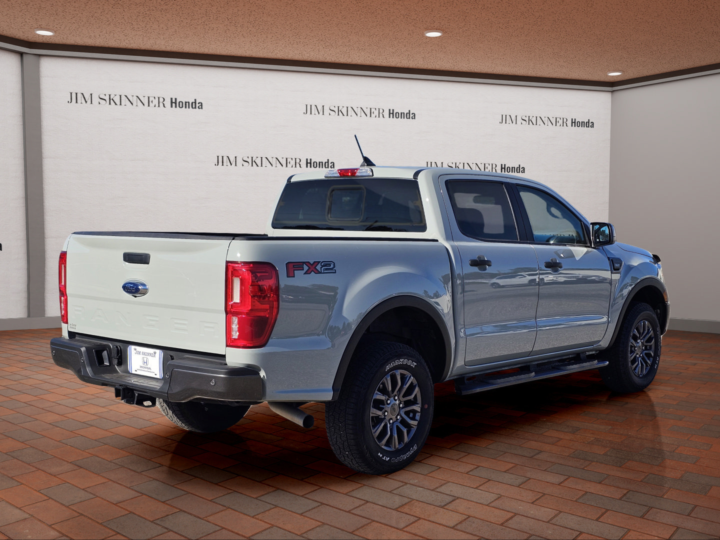 Used 2022 Ford Ranger XLT w/ Equipment Group 302A High RWD image 9