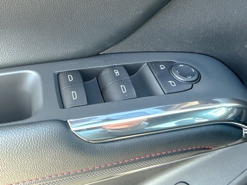 New 2026 Chevrolet Traverse Z71 w/ LPO, Floor Liner Package image 20