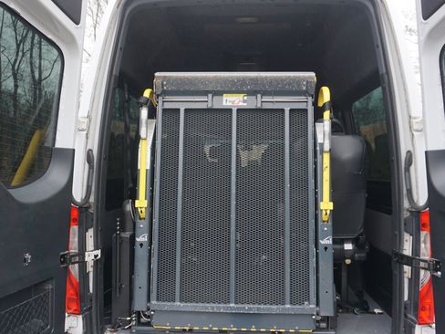 Used 2019 Mercedes-Benz Sprinter 2500 w/ Driver Convenience Package image 22