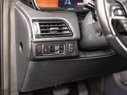 Used 2023 Lincoln Navigator Reserve AWD/4WD image 21