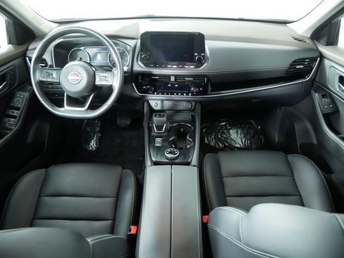 Used 2023 Nissan Rogue SL w/ SL Premium Package image 15