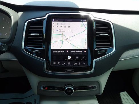 Certified 2025 Volvo XC90 B6 Plus w/ Protection Package Premier AWD/4WD image 22