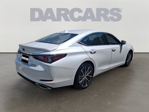 Used 2025 Lexus ES 350 w/ Premium Package FWD image 6