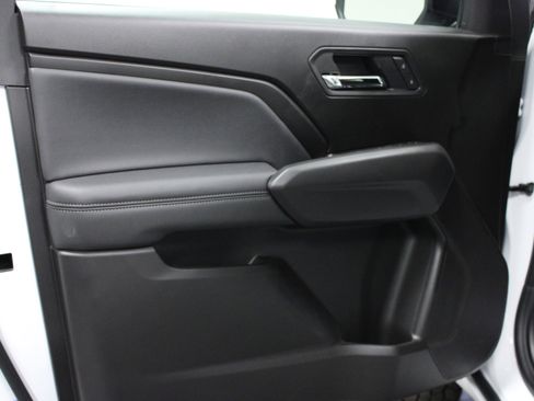 New 2026 GMC Canyon Elevation w/ Convenience Package RWD image 11