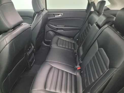 Used 2023 Ford Edge SEL image 18