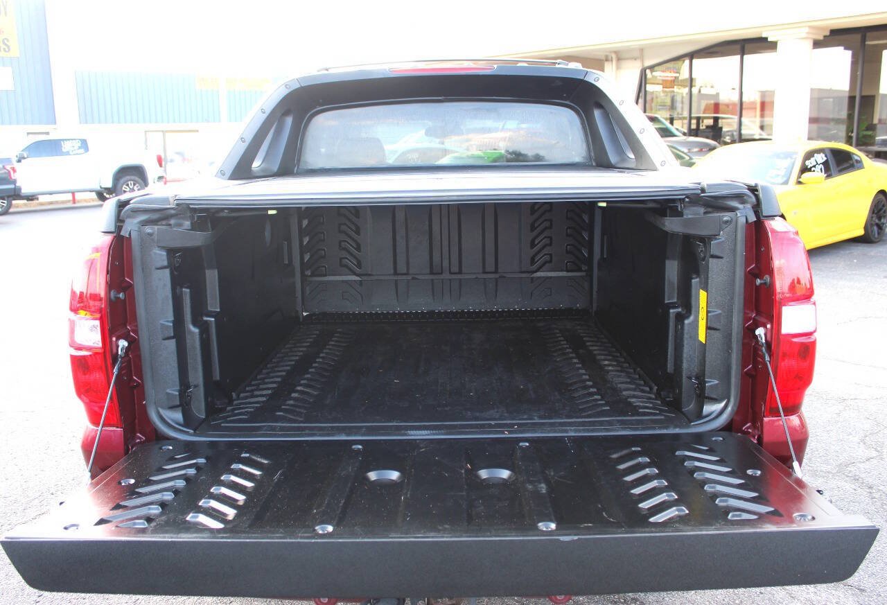 Used 2008 Chevrolet Avalanche LT w/ LT Preferred Equipment Group AWD/4WD image 13