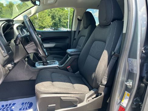 Used 2022 Chevrolet Colorado LT w/ Safety Package image 27