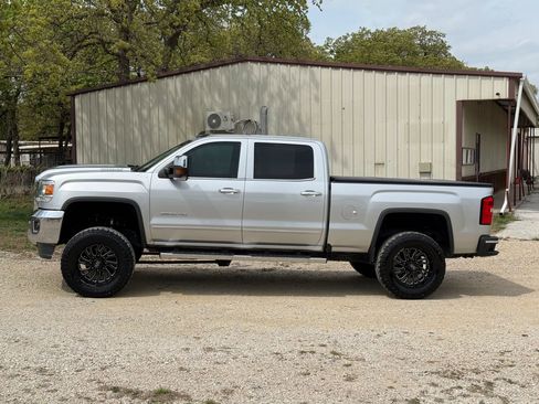 Used 2018 GMC Sierra 2500 SLT w/ Duramax Plus Package image 5