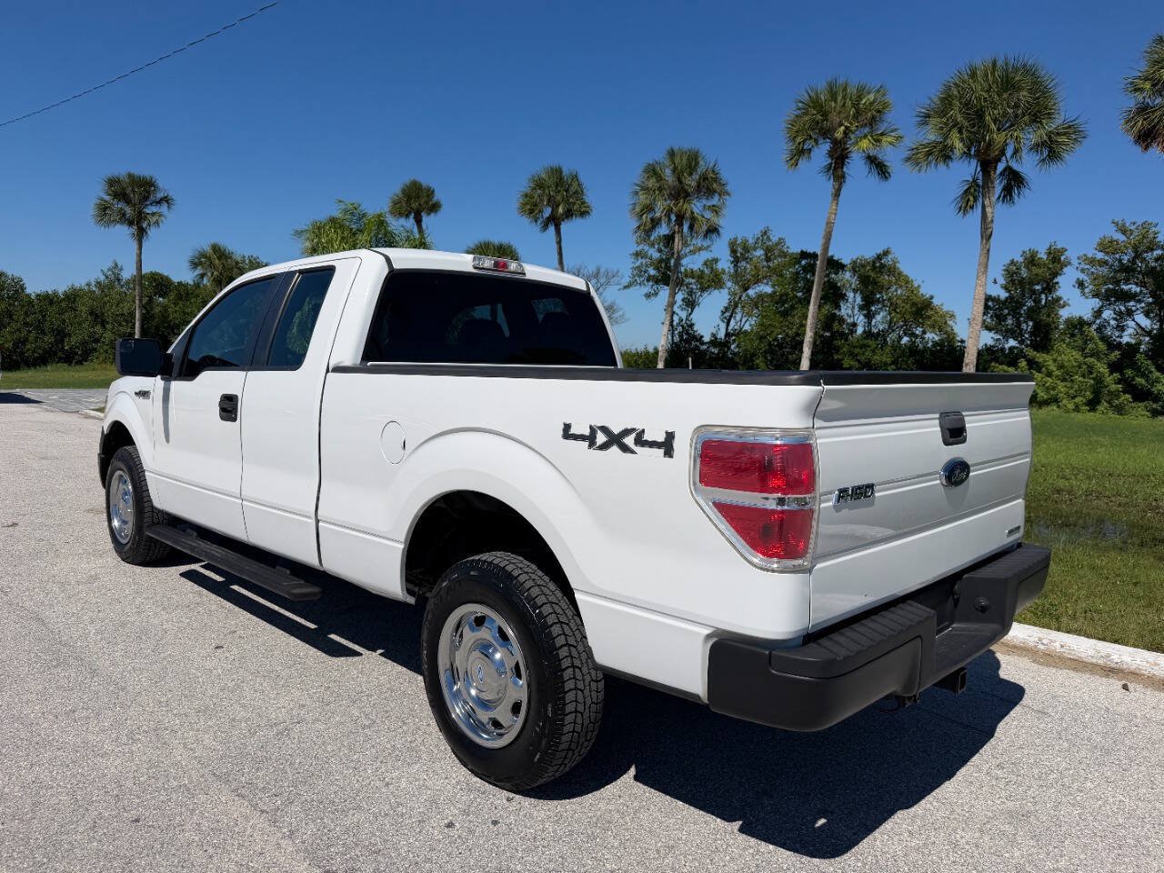 Used 2014 Ford F150 XL w/ Power Equipment Group AWD/4WD image 3