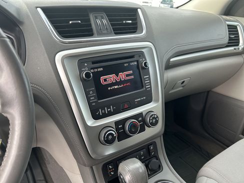 Used 2016 GMC Acadia SLE image 19