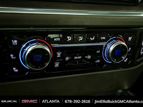 Used 2022 GMC Sierra 1500 SLT w/ SLT Premium Plus Package AWD/4WD image 16