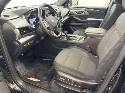 Certified 2023 Chevrolet Traverse LT FWD image 11