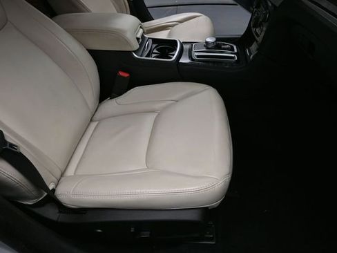 Used 2020 Chrysler 300 Touring L w/ Quick Order Package 2EF image 25