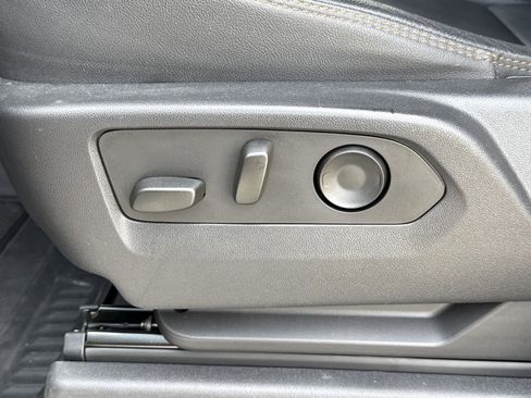 Used 2023 GMC Sierra 1500 AT4 image 17