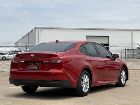Used 2026 Toyota Camry LE FWD image 4