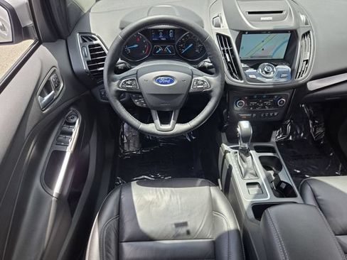 Used 2018 Ford Escape Titanium FWD image 12
