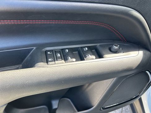 Used 2024 Jeep Compass Trailhawk image 37