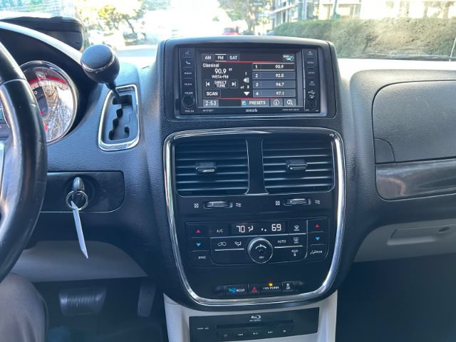 Used 2013 Dodge Grand Caravan Crew w/ Safety Sphere Group FWD image 13