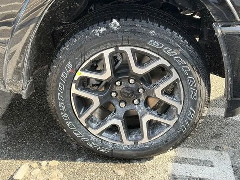 New 2026 RAM 1500 Laramie AWD/4WD image 10