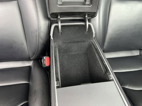 Used 2021 Tesla Model Y Long Range image 25