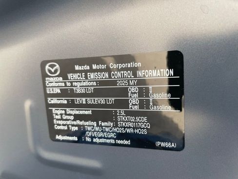 Used 2025 MAZDA CX-5 Carbon Edition image 41