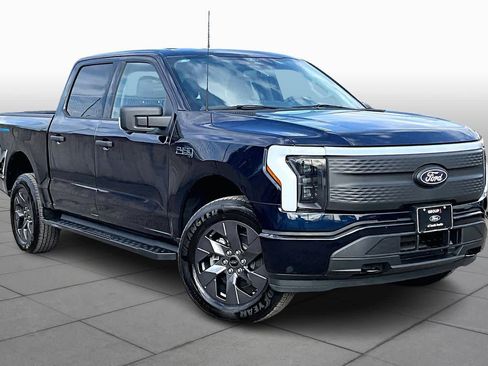 Used 2024 Ford F150 Lightning XLT image 6