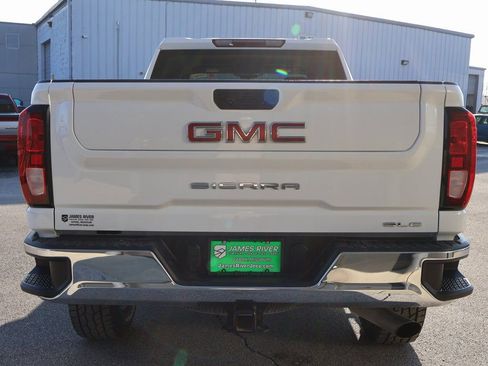 Used 2024 GMC Sierra 2500 SLE image 4