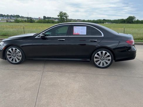 Used 2022 Mercedes-Benz E 350 Sedan image 5