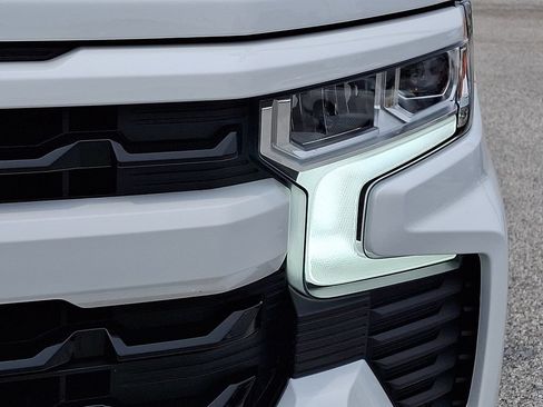 Certified 2026 Chevrolet Silverado 1500 RST w/ RST Select Package AWD/4WD image 12