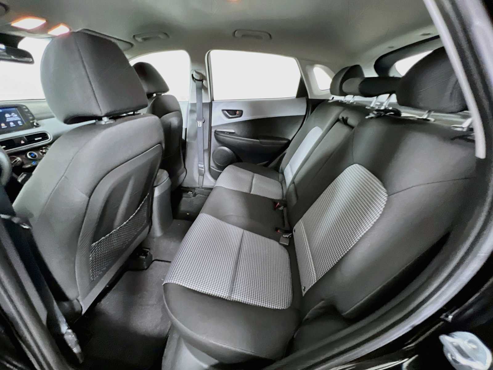 Used 2020 Hyundai Kona SE w/ Cargo Package AWD/4WD image 25