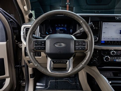 Used 2026 Ford F250 Platinum AWD/4WD image 19