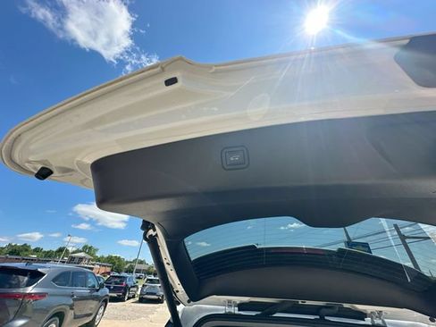 Used 2023 Chevrolet Blazer LT w/ Convenience Package AWD/4WD image 45