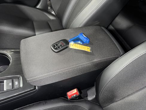 Used 2025 Honda Civic Sport image 28