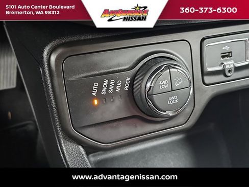 Used 2019 Jeep Renegade Trailhawk image 16