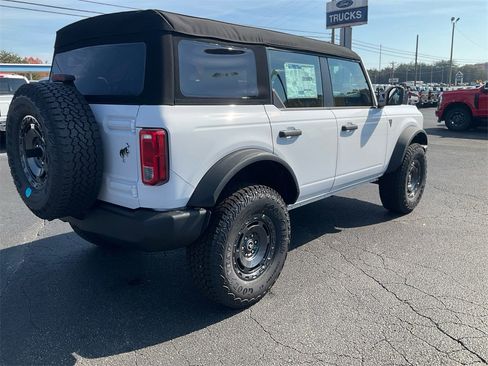 New 2025 Ford Bronco 4-Door w/ Sasquatch Package image 5