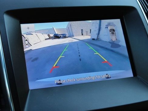 Used 2020 Ford Edge Titanium w/ Equipment Group 301A image 8