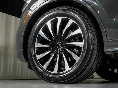 Used 2020 Lincoln Aviator Black Label Grand Touring w/ Class IV Trailer Tow Package AWD/4WD image 53