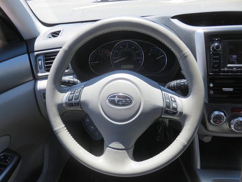 Used 2012 Subaru Forester 2.5X Limited AWD/4WD image 14