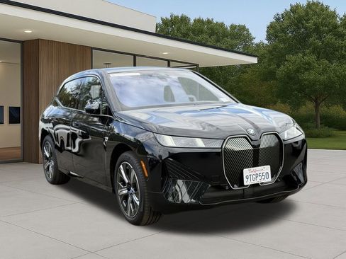 Used 2026 BMW iX xDrive45 image 6