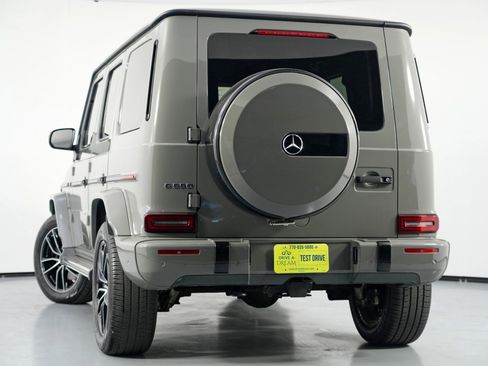 Used 2021 Mercedes-Benz G 550 w/ AMG Line image 6
