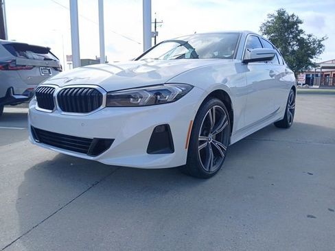 Used 2024 BMW 330i Sedan w/ Convenience Package RWD image 3