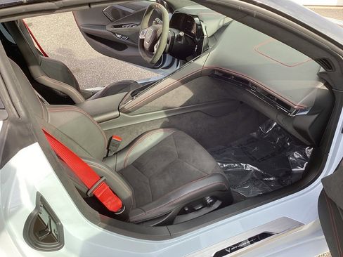 Certified 2023 Chevrolet Corvette Stingray Premium Conv w/ Z51 Performance Package image 5