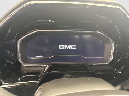 Used 2025 GMC Sierra 1500 Elevation AWD/4WD image 10