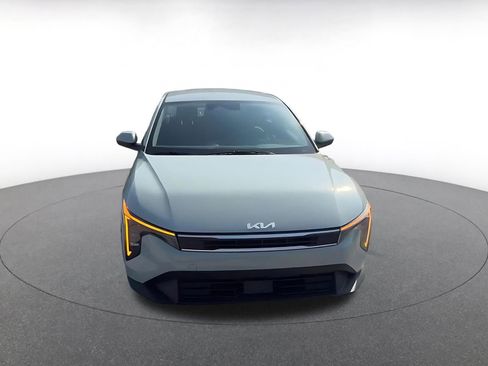 Used 2025 Kia K4 LXS image 4