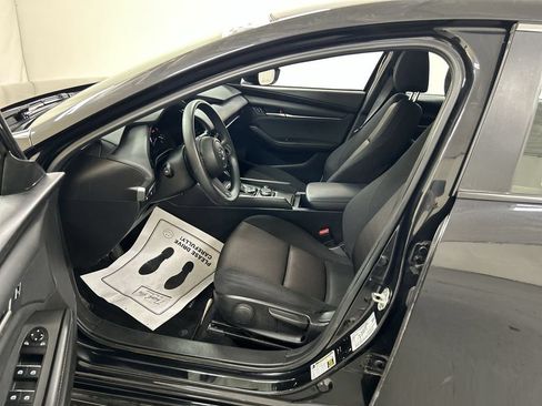Used 2024 MAZDA MAZDA3 s FWD image 9