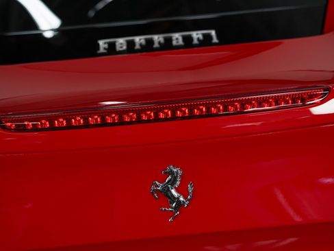 Used 2017 Ferrari 488 GTB RWD image 21