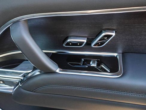New 2026 Land Rover Range Rover SE AWD/4WD image 19