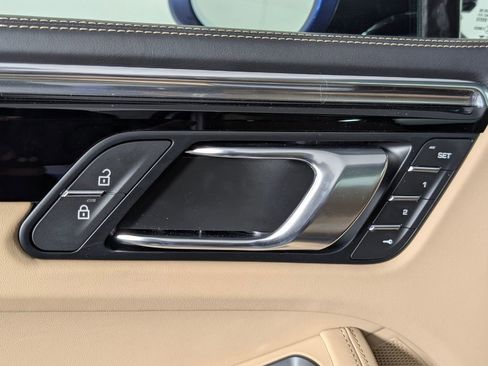 New 2026 Porsche Macan Turbo image 27